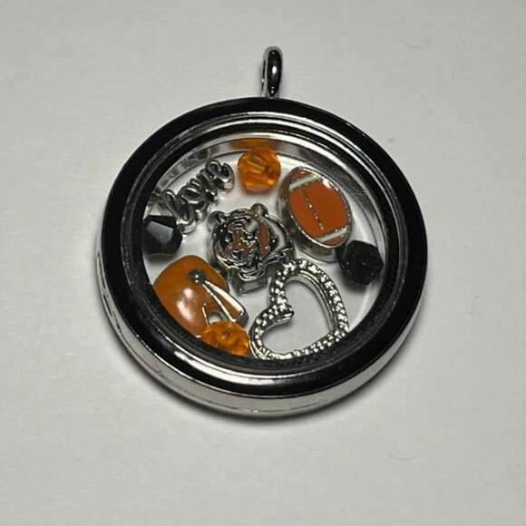 Cincinnati Bengals NFL Memory Charm Locket w/ 22 IN chain NEW - Picture 2 of 4